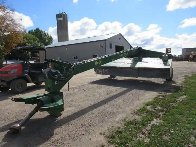 Gallery image 2 for Used John Deere 946 Disc Mower Conditioner