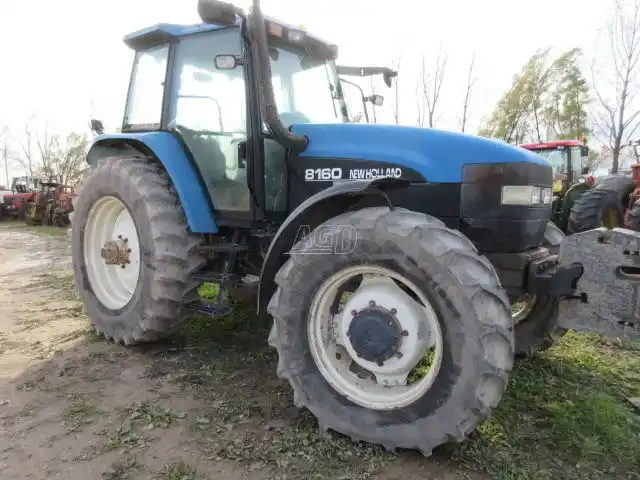 Gallery image 1 for 1999 New Holland 8160 Tractor