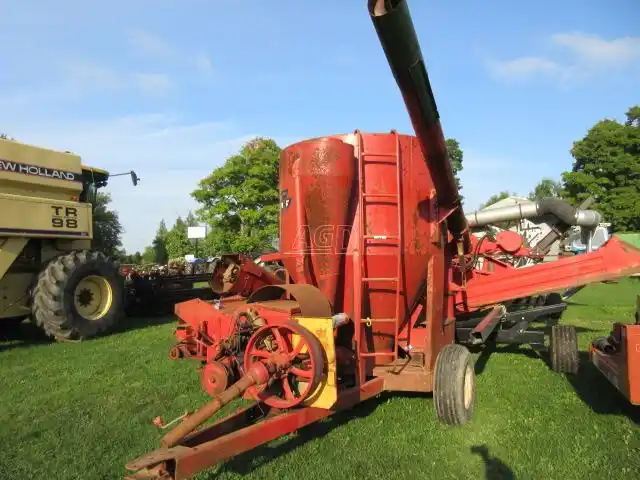 Gallery image 2 for Used Massey Ferguson 15 Mix Mill