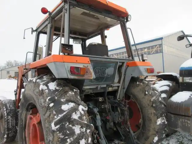 Gallery image 2 for Used 1990 Kubota M6950DT Tractor