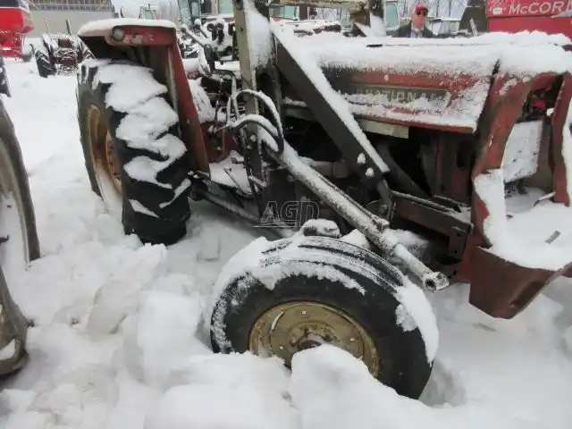 Gallery image 2 for Used International Harvester 454 Tractor