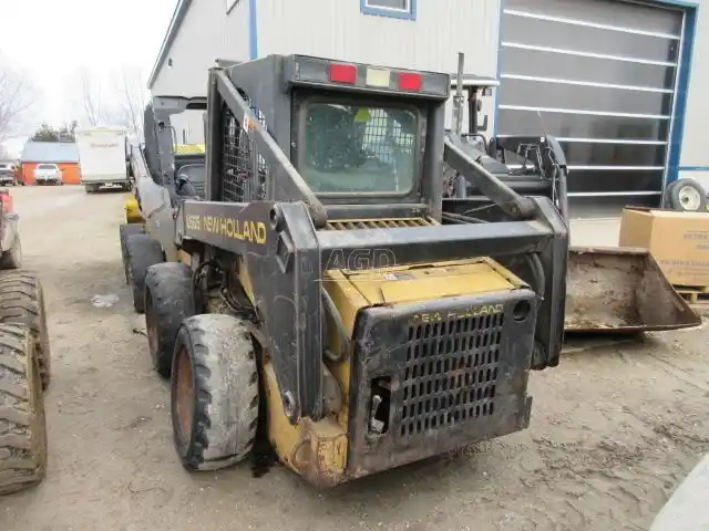 Gallery image 2 for 1995 New Holland LX565 Skid Steer