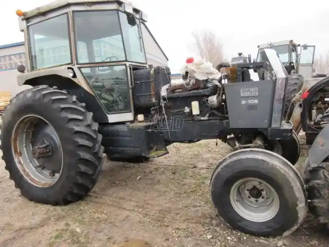 Gallery image 2 for Used 1975 White 2-105 Tractor