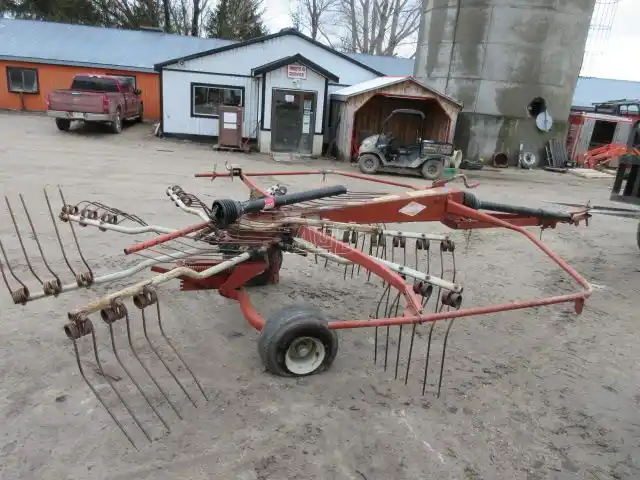 Gallery image 2 for Used 1989 Kuhn GA 300 GT Rake