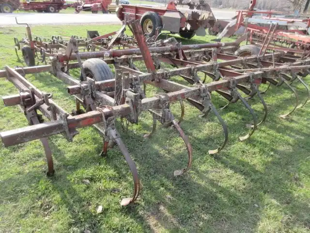 Gallery image 2 for Used International Harvester 45 Cultivator