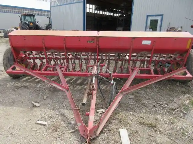 Gallery image 1 for Used Massey Ferguson 43 Drill