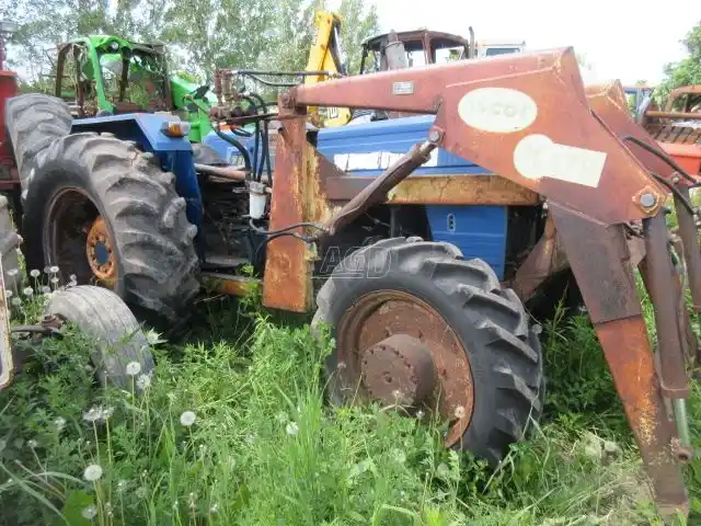 Gallery image 2 for Used 1985 Universal 640 DTC Tractor
