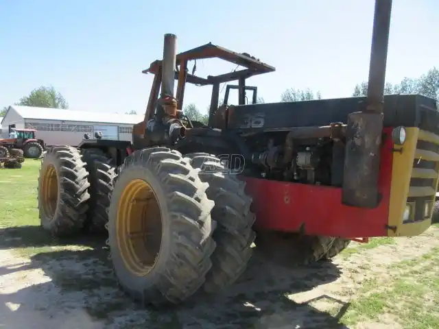 Gallery image 2 for Used 1985 Versatile 836 Tractor