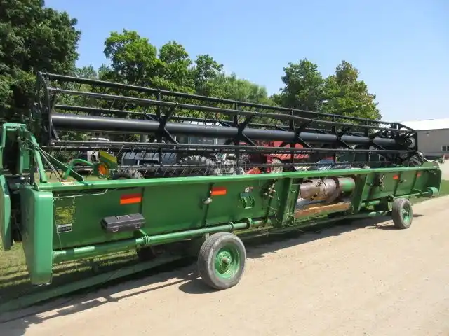Gallery image 2 for Used 2001 John Deere 930F Header - Flex