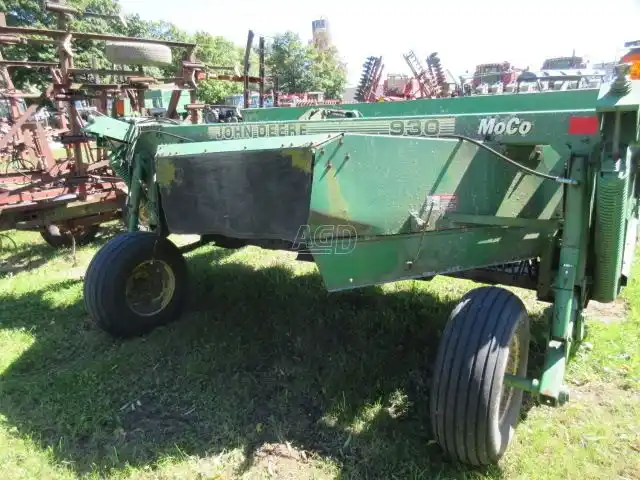 Gallery image 2 for Used John Deere 930 Disc Mower Conditioner