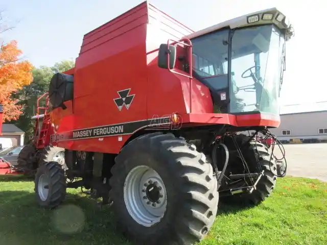 Gallery image 2 for 2001 Massey Ferguson 8780XP Combine