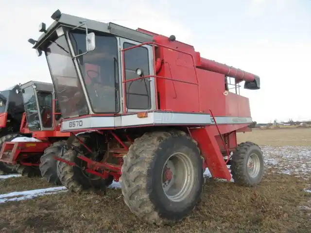 Gallery image 1 for Used 1990 Massey Ferguson 8570 Combine