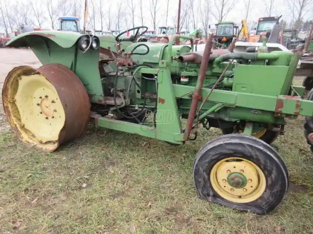 Gallery image 2 for Used 1966 John Deere 710 Tractor