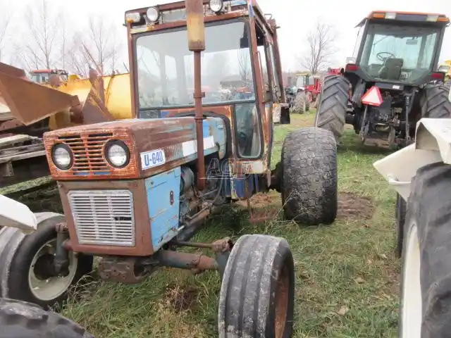 Gallery image 2 for Used Universal U640 Tractor