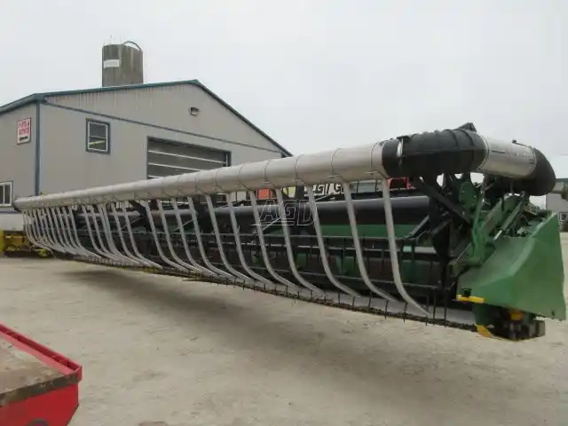 Gallery image 1 for Used John Deere 930 Header - Auger