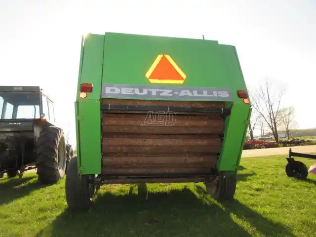 Gallery image 2 for Used Deutz Allis GP 2.50 Round Baler