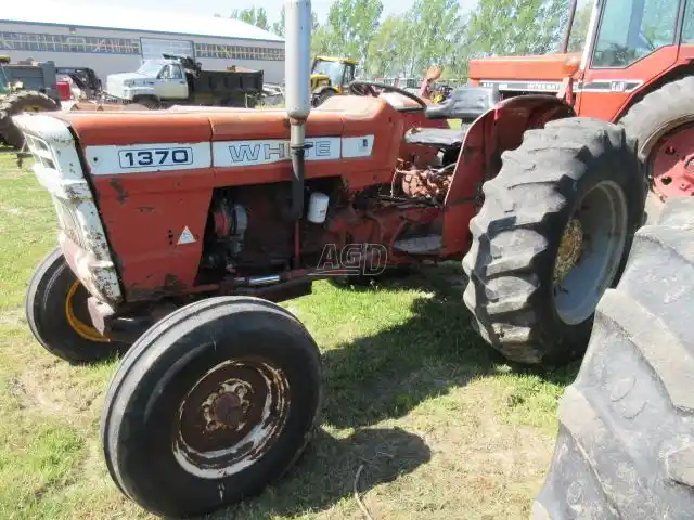 Gallery image 2 for Used 1975 White 1370 Tractor