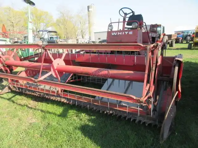 Gallery image 1 for Used White 6200 Windrower