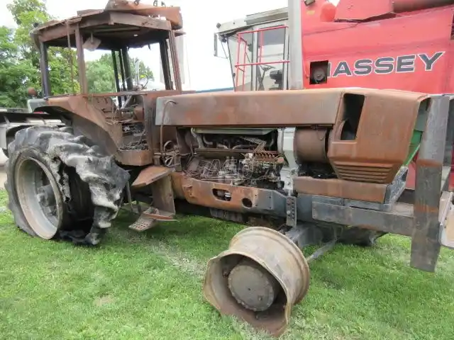 Gallery image 2 for Used 1989 Deutz Allis 9190 Tractor