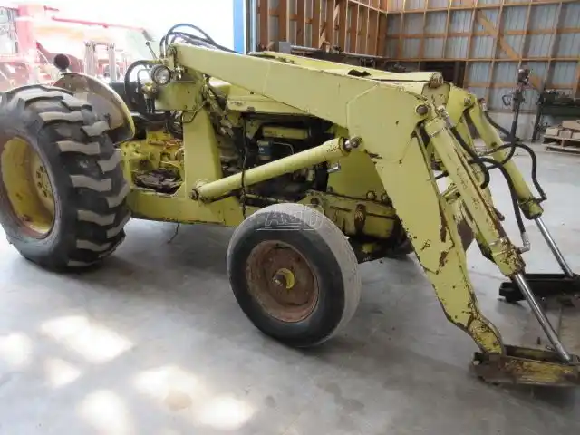 Gallery image 2 for Used 1978 Ford 4500 Tractor Loader