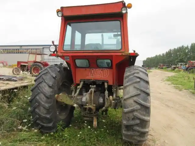 Gallery image 2 for Used 1977 Massey Ferguson 1085 Tractor