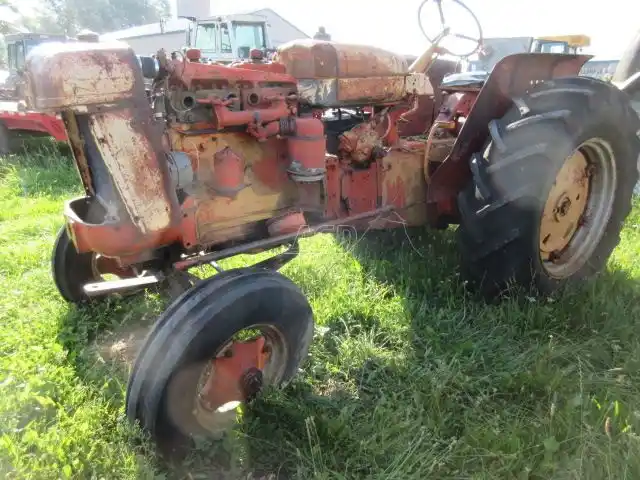 Gallery image 2 for Used 1955 Case 400 Tractor