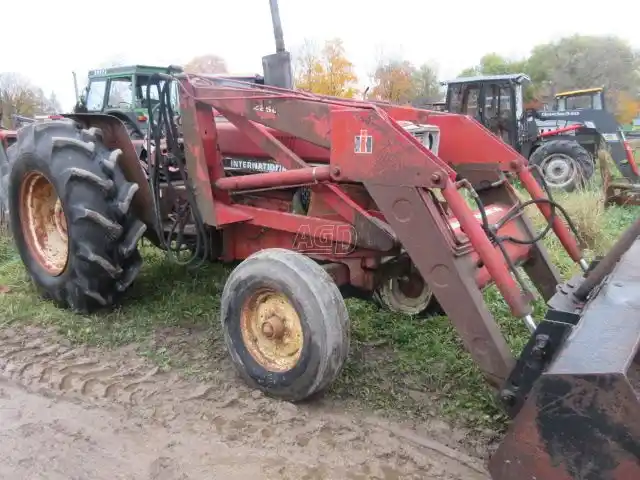 Gallery image 2 for Used International Harvester 684 Tractor