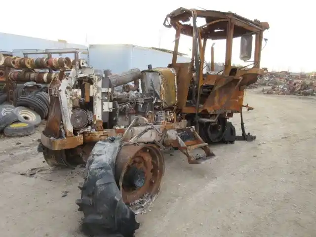 Gallery image 2 for Used White 120 Tractor