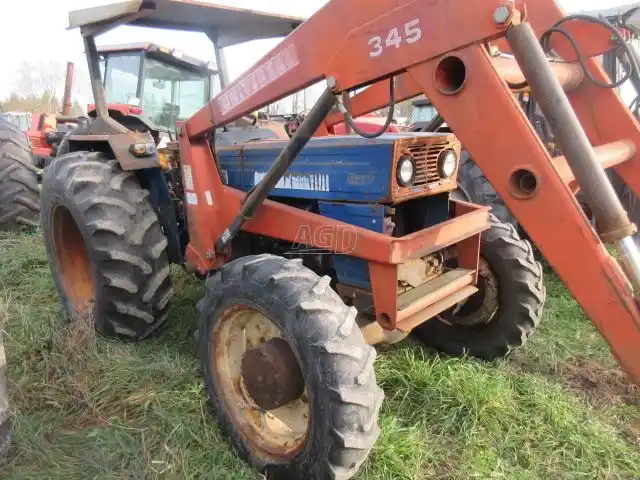 Gallery image 2 for Used Universal 445 DT Tractor