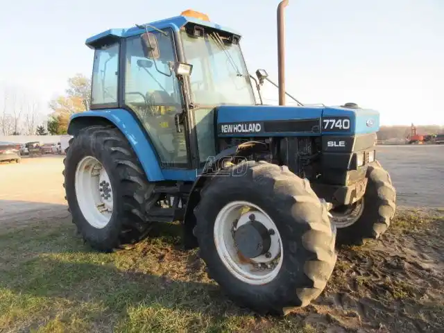Gallery image 1 for Used 1996 New Holland 7740SLE Tractor