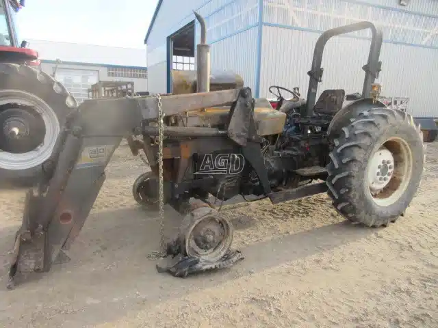 Gallery image 1 for Used Ford 3930 Tractor