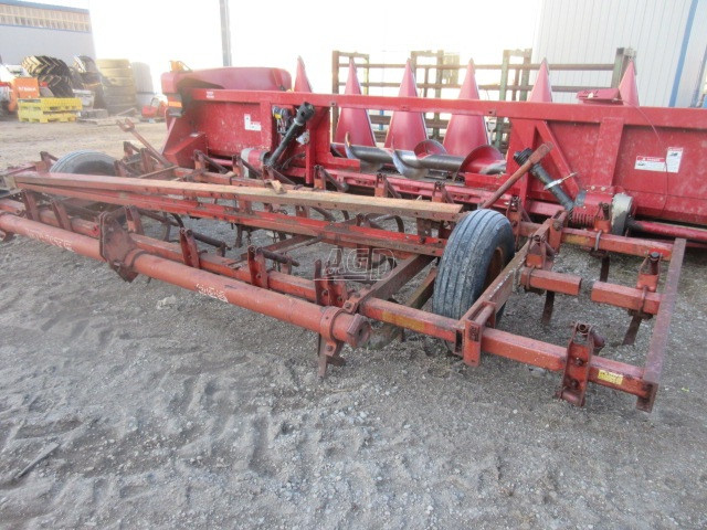 Gallery image 2 for Used White 285 Cultivator