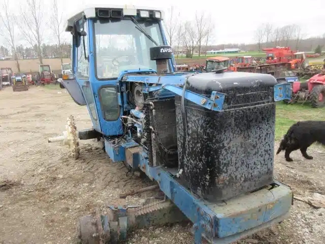 Gallery image 2 for Used 1993 Ford 8730 Tractor
