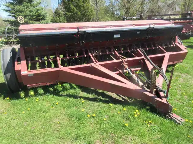 Gallery image 1 for Used International 5100 Drill