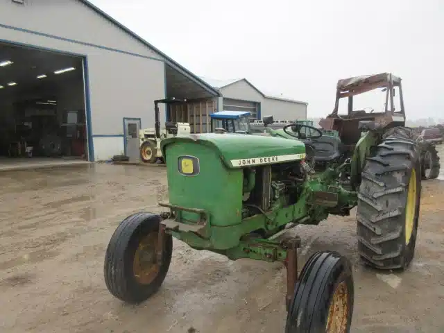 Gallery image 2 for Used John Deere 1120 Tractor