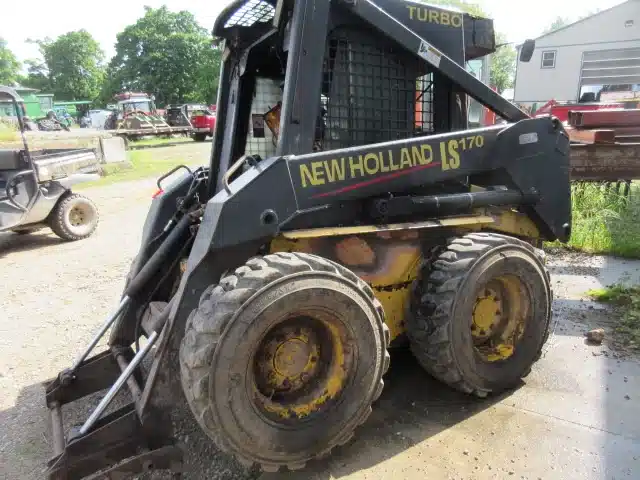 Gallery image 1 for Used New Holland LS170 Skid Steer
