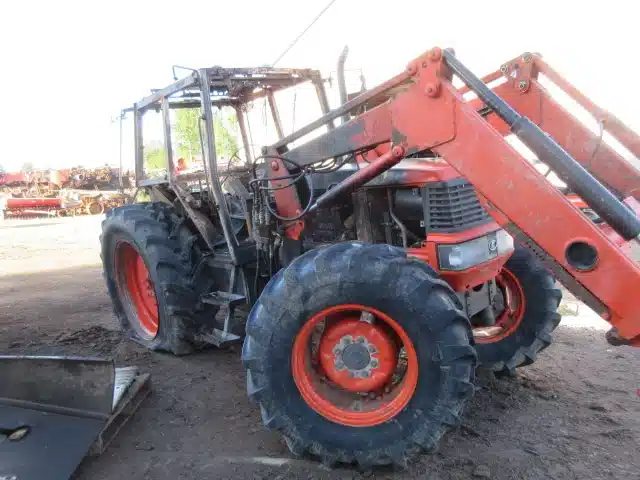 Gallery image 2 for Used Kubota M120DT Tractor