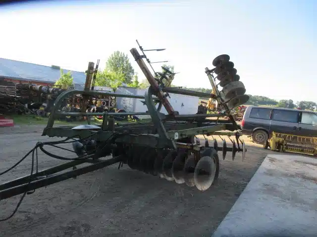 Gallery image 1 for Used John Deere 230 Disc