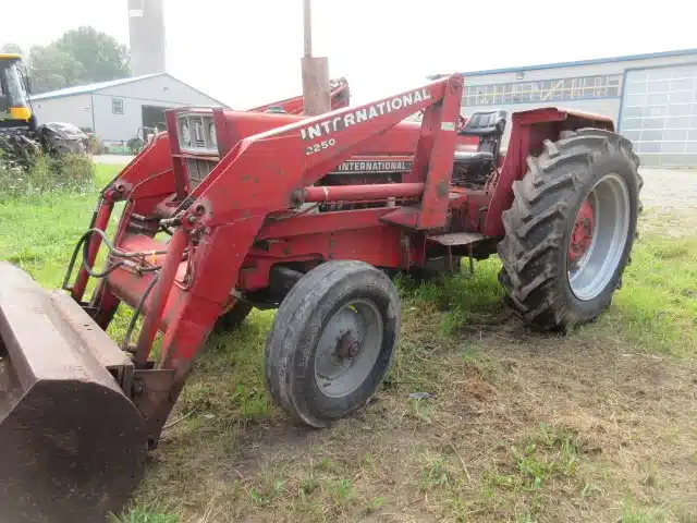 Gallery image 1 for Used International Harvester 784 Tractor