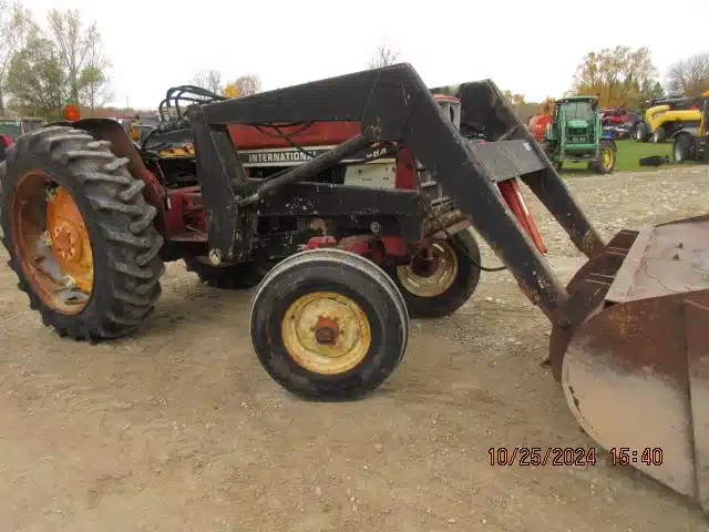 Gallery image 2 for Case IH 584 Tractor