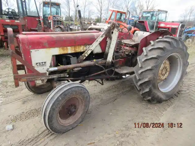 Gallery image 2 for Used 1967 International Harvester 434 Tractor