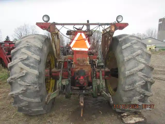 Gallery image 2 for Used 1967 Cockshutt 1850 Tractor