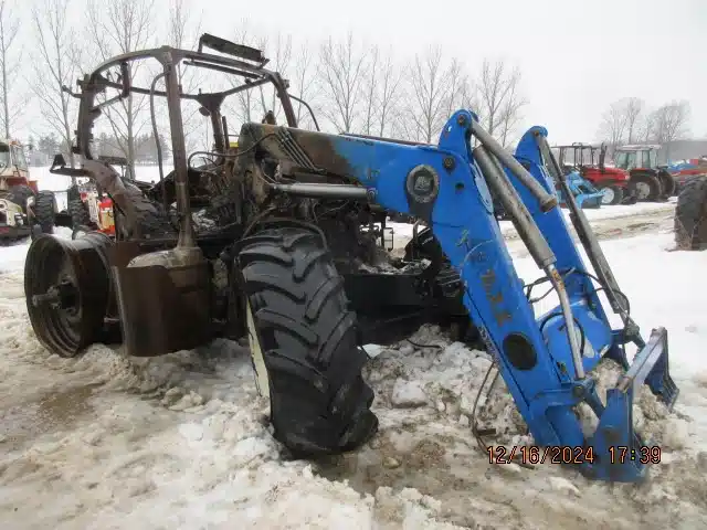 Gallery image 2 for Used 2011 New Holland T7.210 Tractor