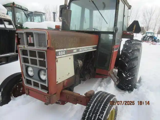Gallery image 2 for Used 1979 International Harvester 684 Tractor