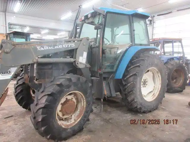 Gallery image 2 for Used 1998 New Holland TS110 Tractor