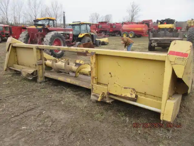 Gallery image 2 for Used New Holland 974 Header - Row Crop