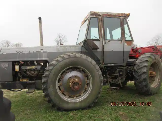 Gallery image 2 for Used 1975 White 4-150 Tractor