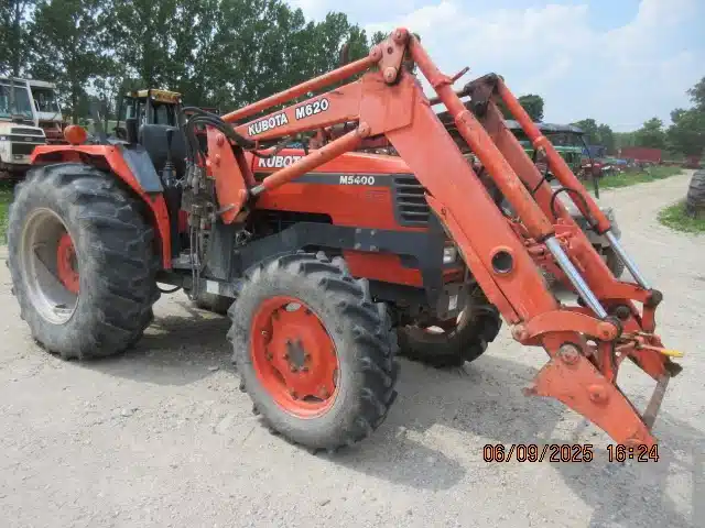 Gallery image 2 for Kubota M5400 Tractor