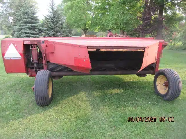 Gallery image 2 for Used New Holland 492 Mower Conditioner