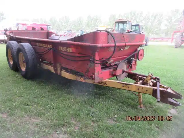 Gallery image 2 for Used New Holland 680 Manure Spreader